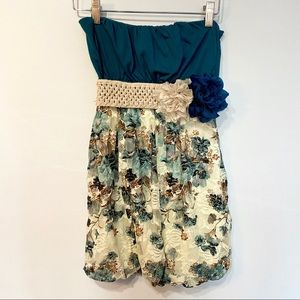 Floral lace mini dress